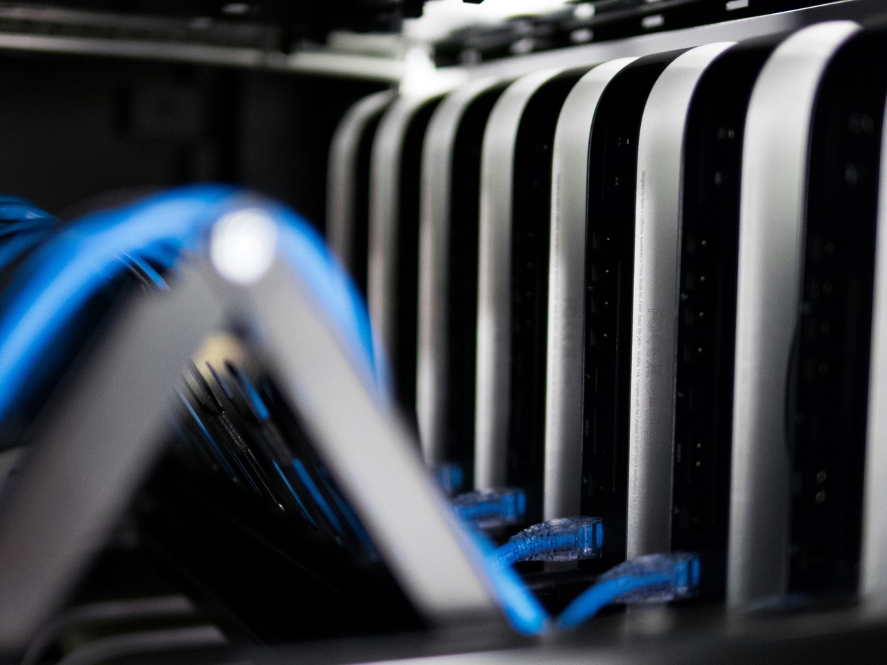 Thunderbolt 5 Multi-Machine 80 Gbps High-Speed Cluster